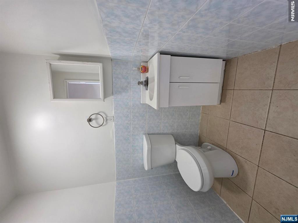 30 Fort Lee Road - Photo 4