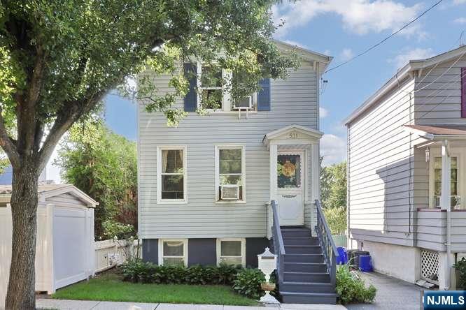 Photo 1 of Single family home for sale at 531 6th Street, Carlstadt, NJ 07072 | MLS# 26030575 | Listing updated on 2026-09-18