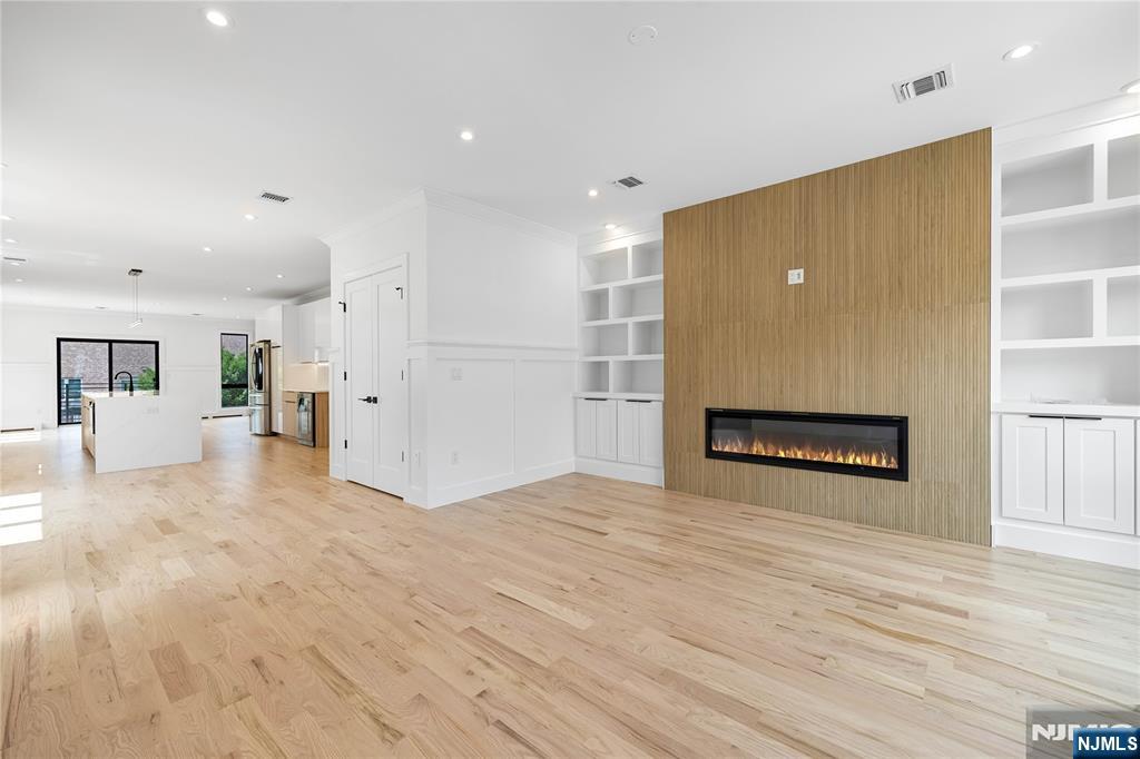 465A 1st Street A - Photo 3
