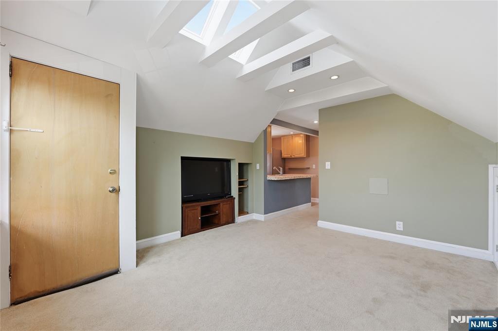 41 Beekman Street - Photo 2