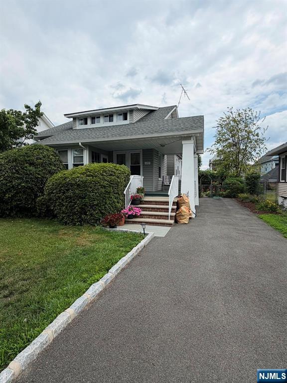 590-594 River Drive - Photo 2