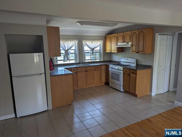 134 Locust Avenue 2nd floor - Photo 2