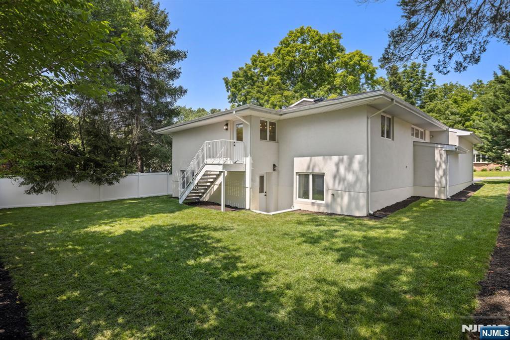 14 Chestnut Avenue - Photo 4