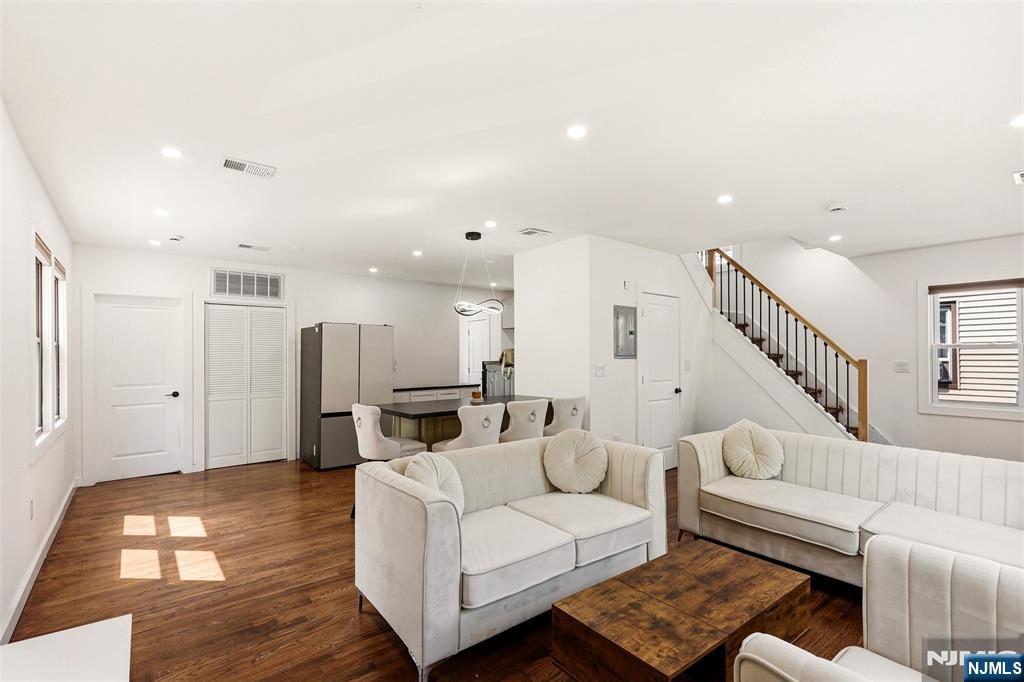 24 Anderson Avenue - Photo 5