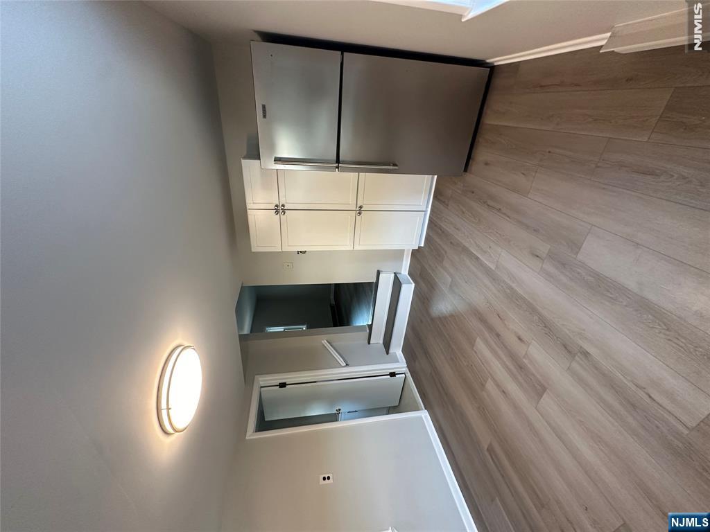 229-233 Park 10 - Photo 2