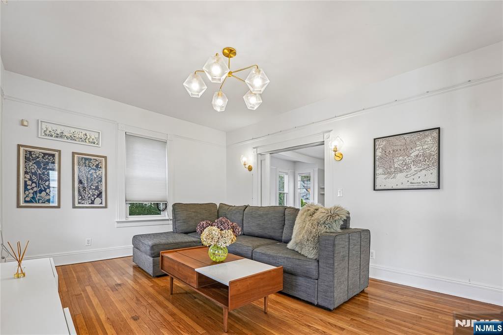 190 John Street - Photo 4