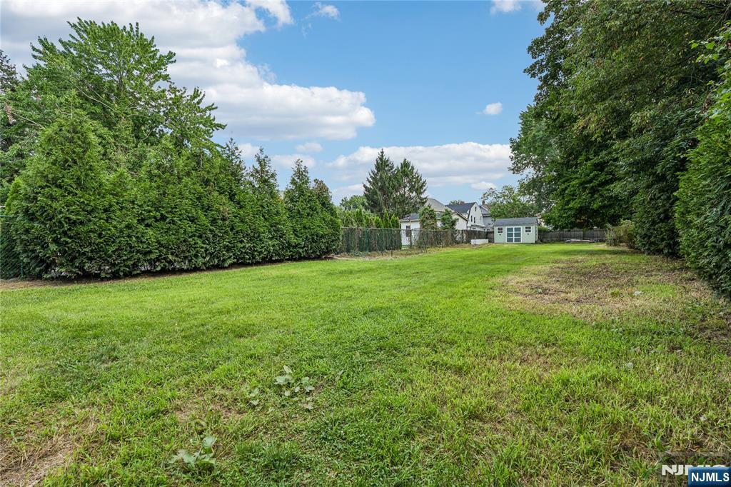 190 John St, Englewood, NJ 07631