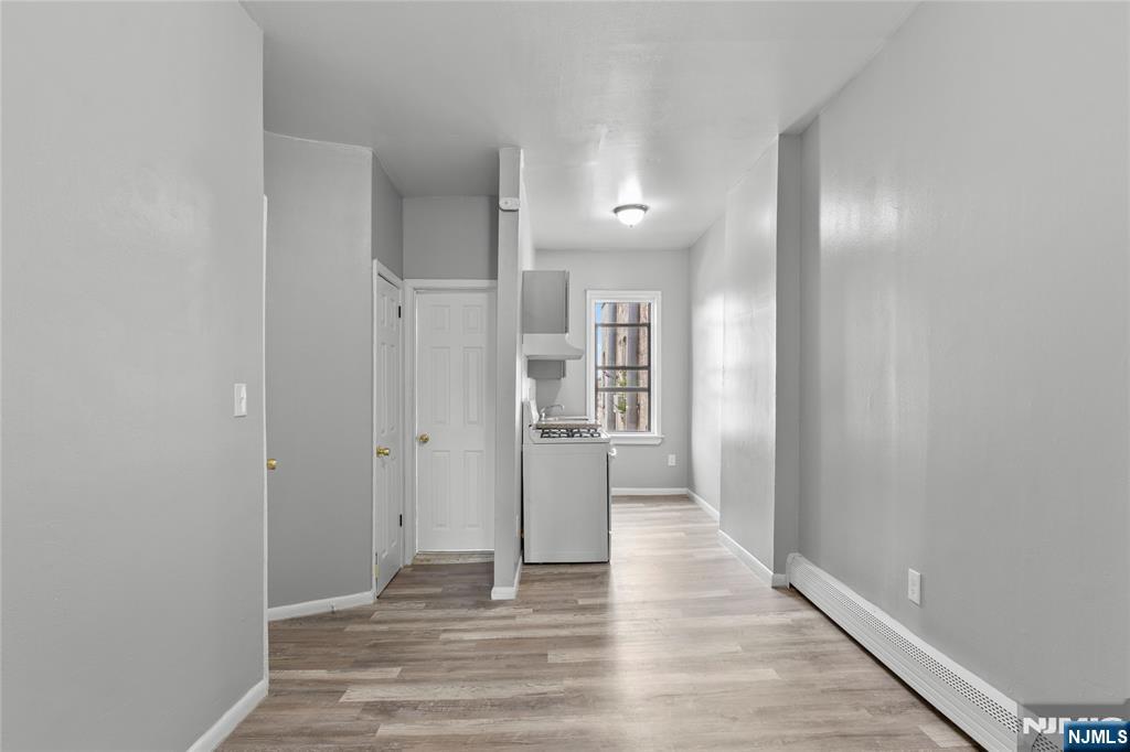 9 Monroe Street - Photo 2