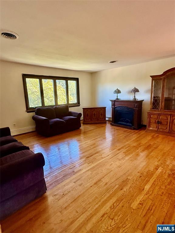 80 Lawrence Avenue 2 - Photo 2