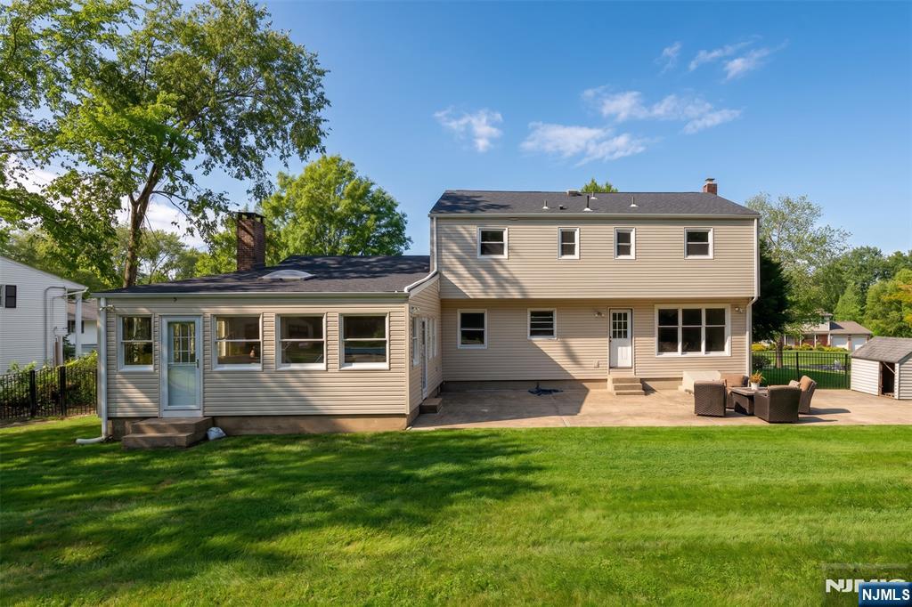 8 Cedar Lane - Photo 3