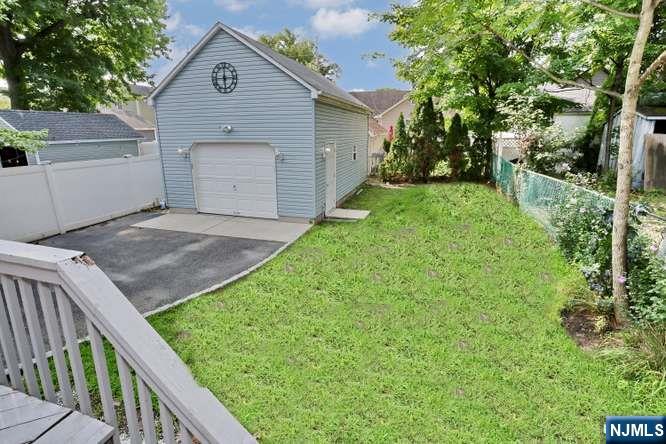 119 Mckinley Ave, Dumont, NJ 07628