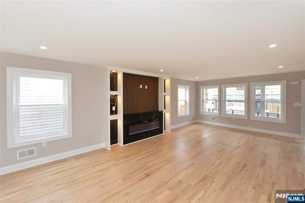 49 Center Street - Photo 4