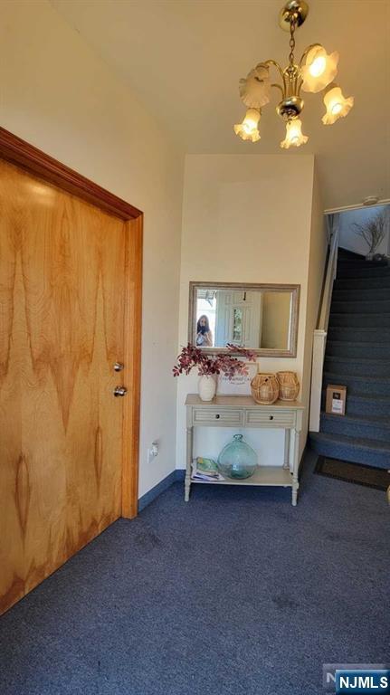 426 Grace Avenue 1st floor - Photo 2