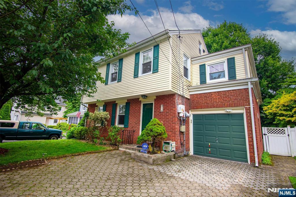 16 Wolcott Rd, Dumont, NJ 07628