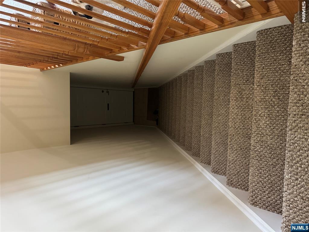 485 Saddle River Road 18 - Photo 2