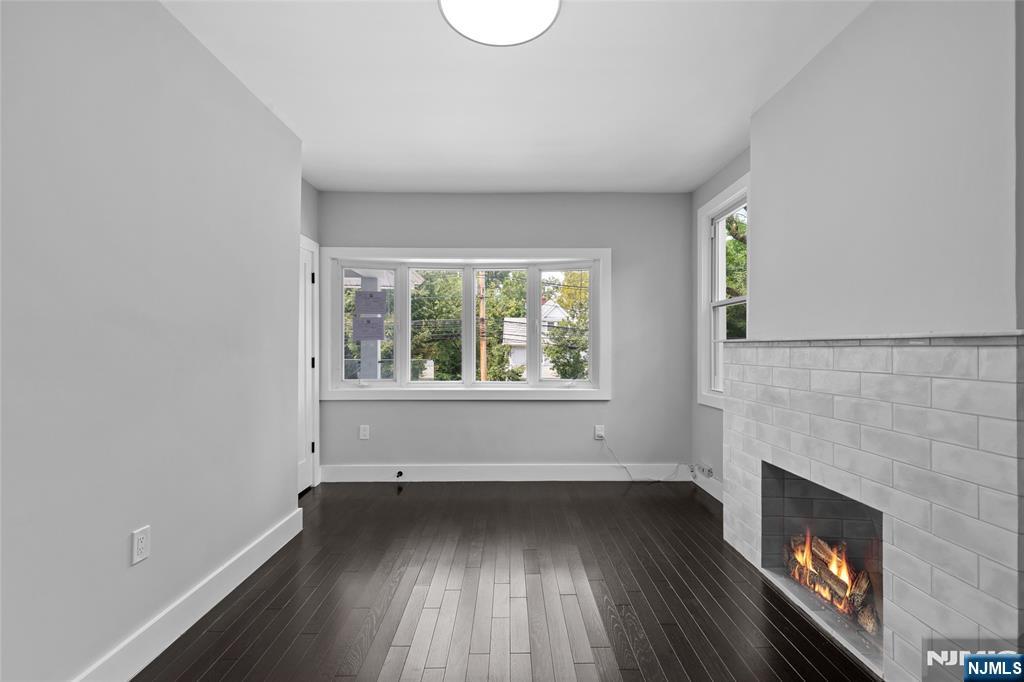 561 Grand Avenue 1 - Photo 4
