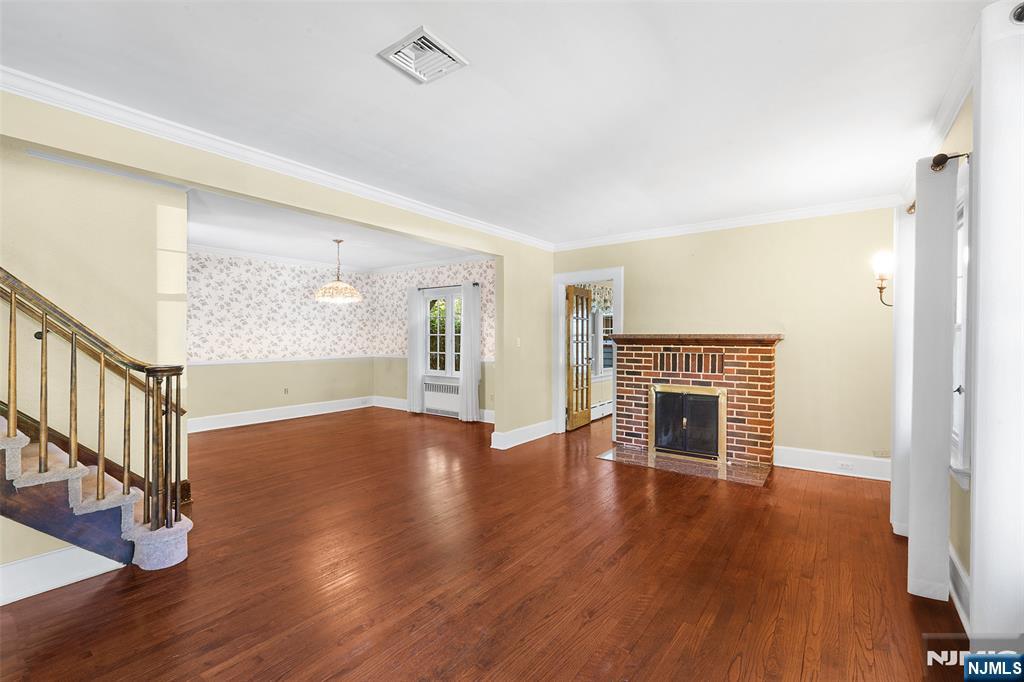125 Hawthorne Avenue - Photo 5