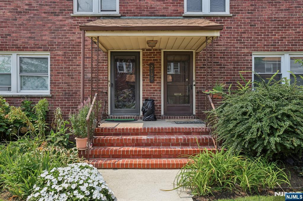 2199 Center Avenue 199B - Photo 4