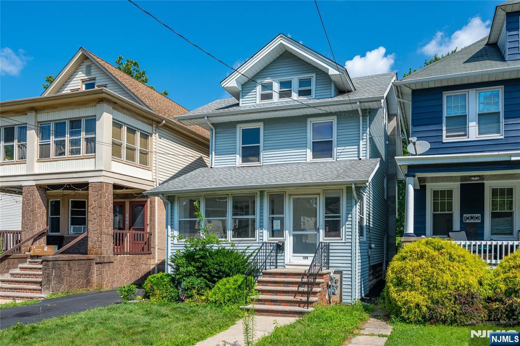 159 Grant Avenue - Photo 2
