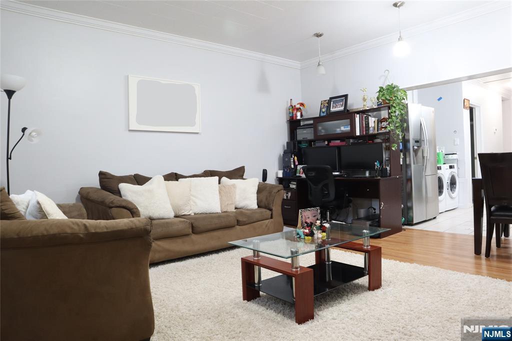 302 10th Street - Photo 2
