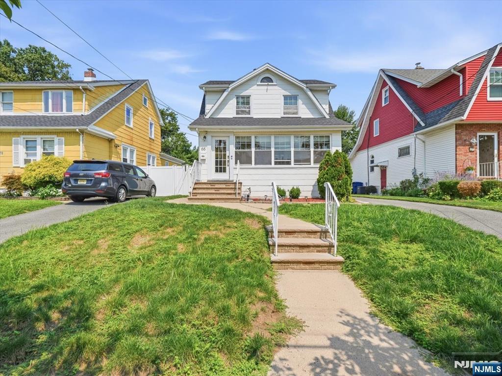 66 Ross Avenue - Photo 1