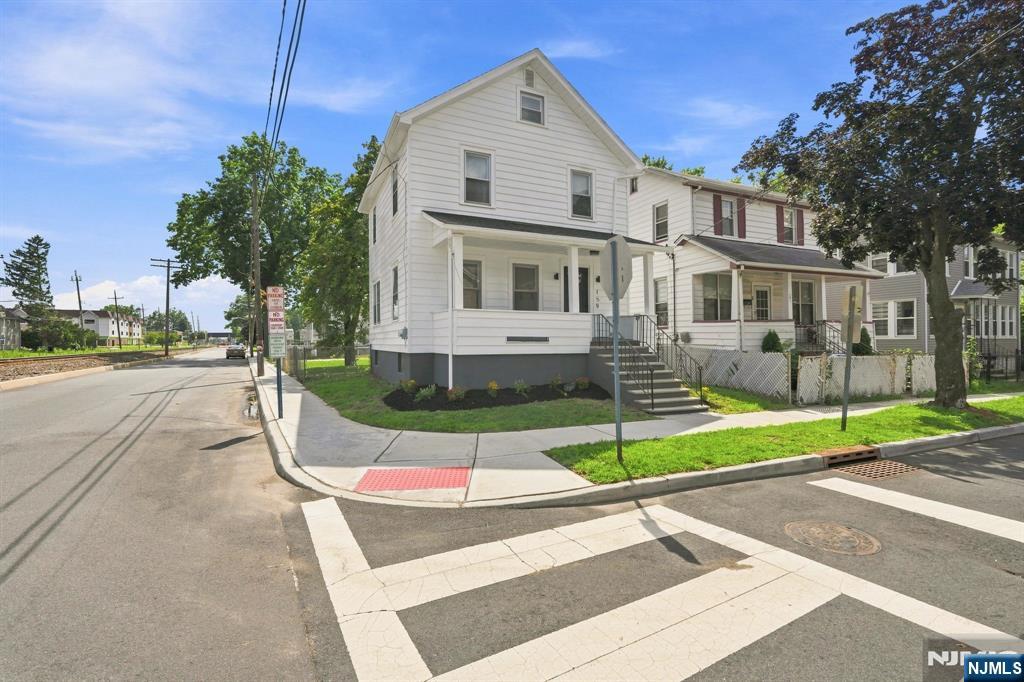 159 Berdan Place - Photo 1