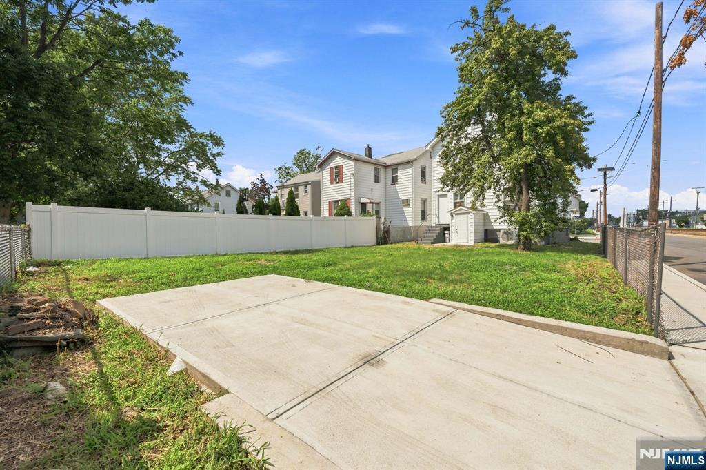 159 Berdan Pl, Hackensack, NJ 07601