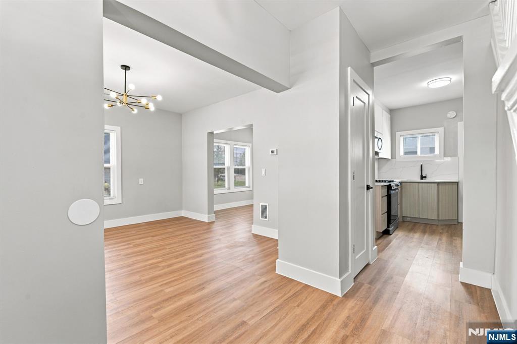 159 Berdan Place - Photo 4