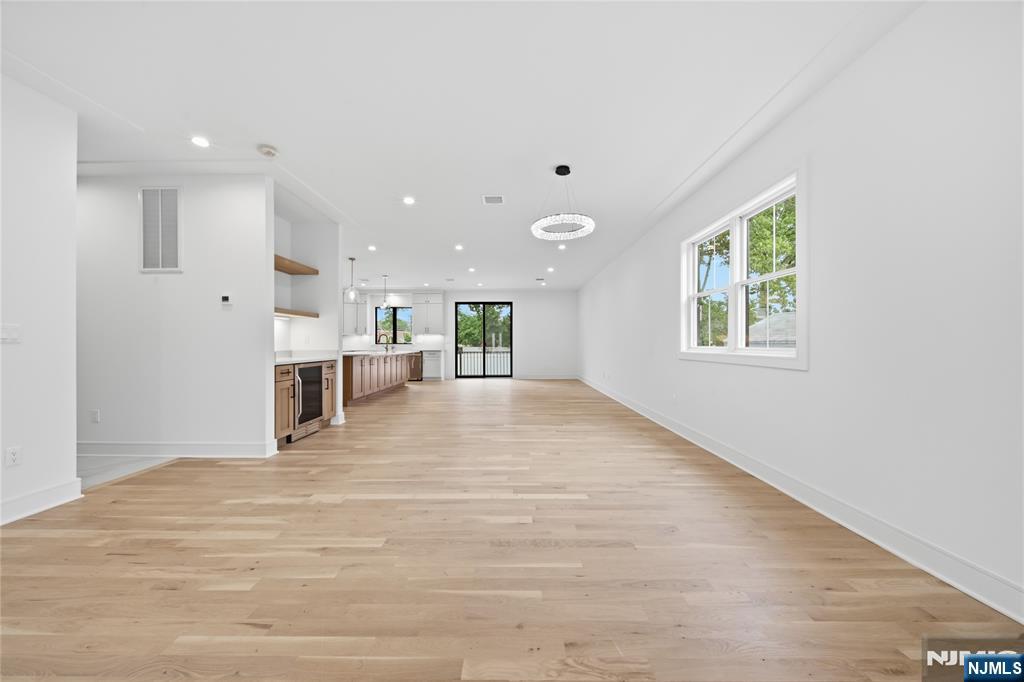 5-31 Boyd Avenue - Photo 4