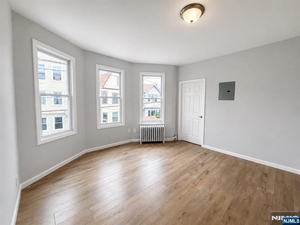 227 Patterson Street 2F - Photo 4