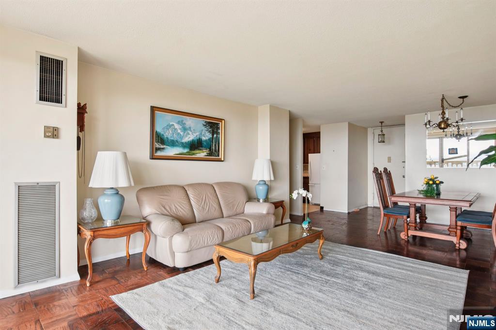 555 North Avenue 25K - Photo 2