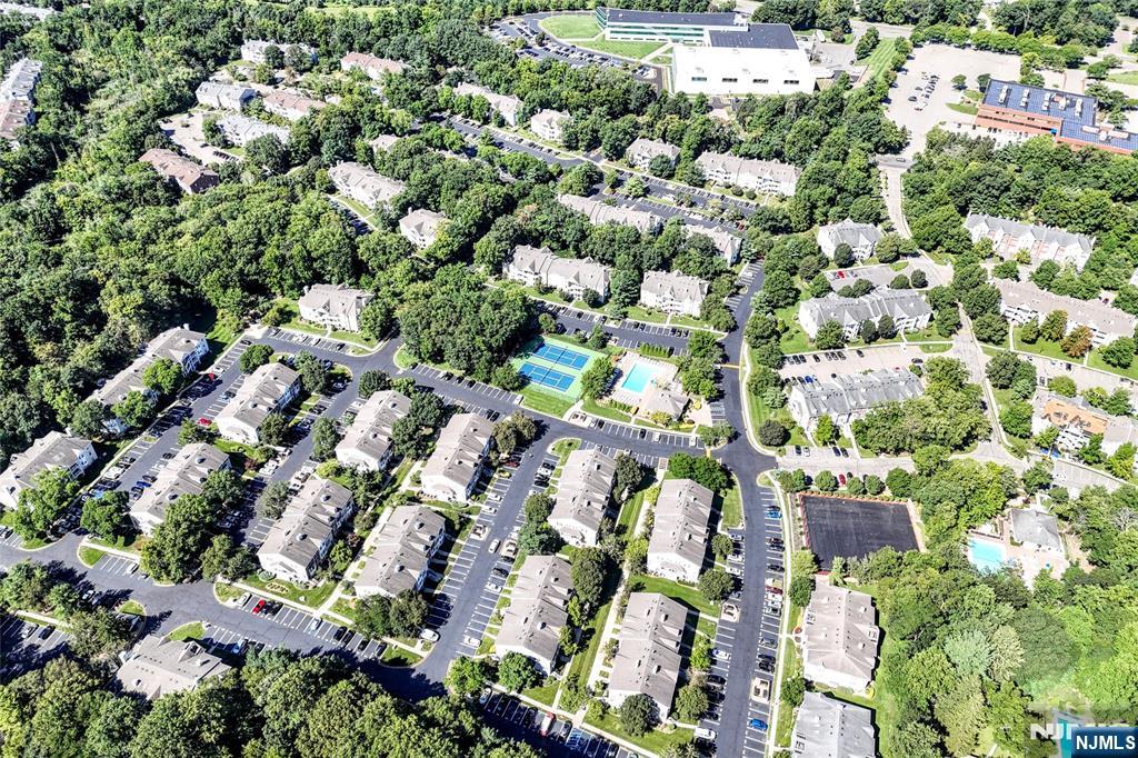 928 Juniper Way, Mahwah, NJ 07430