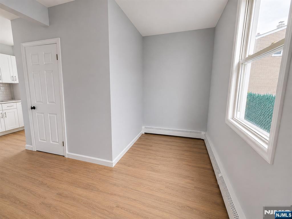 227 Patterson Street 2R - Photo 4