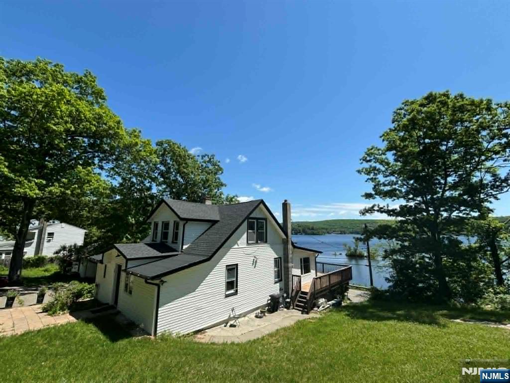 677 Warwick Turnpike - Photo 2