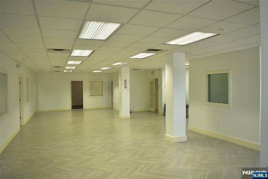 365 River Drive - Photo 5