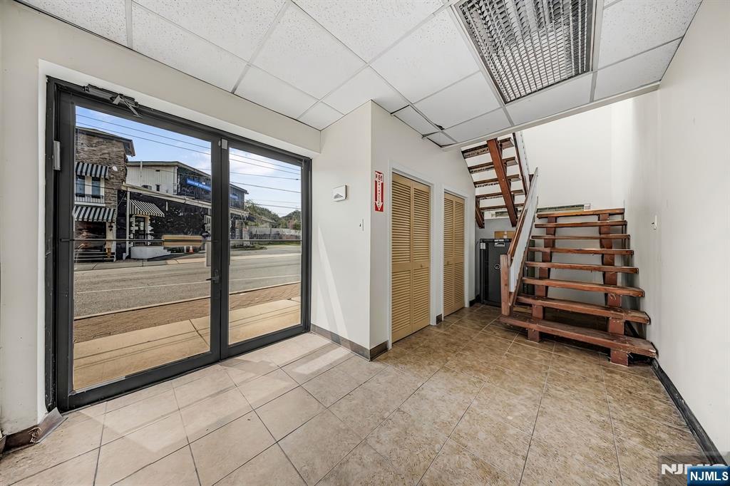 301 Hoboken Road 2nd Floor - Photo 3