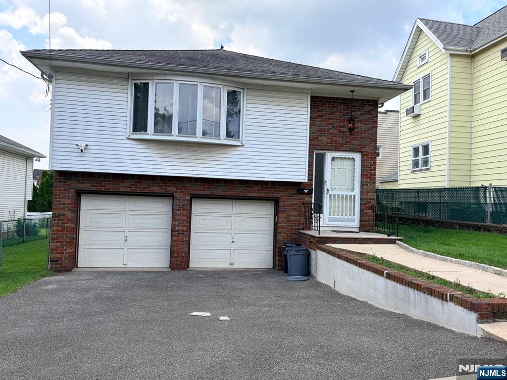 566 Anderson Avenue - Photo 1