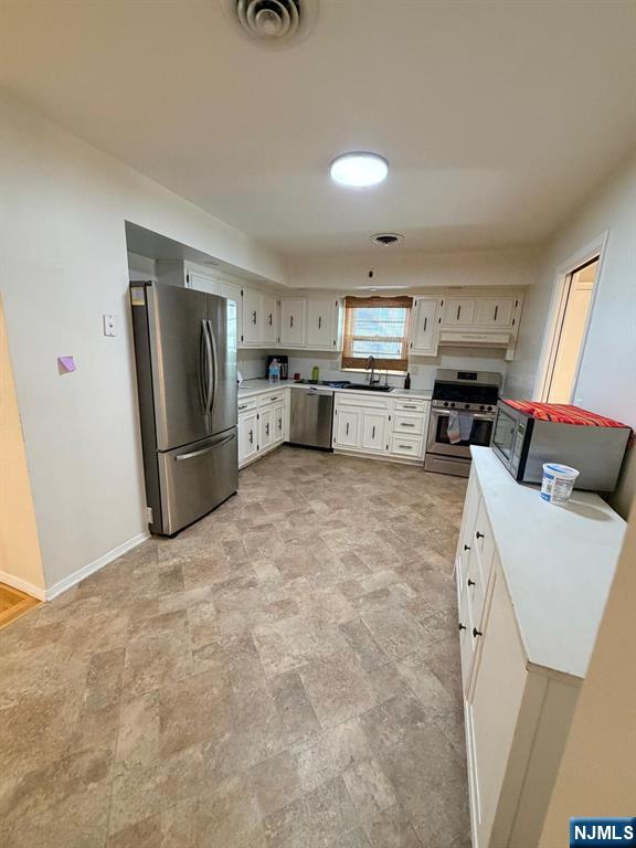 566 Anderson Avenue - Photo 5