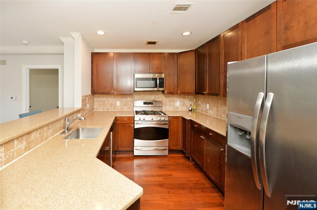 54 Polifly Road 409 - Photo 2
