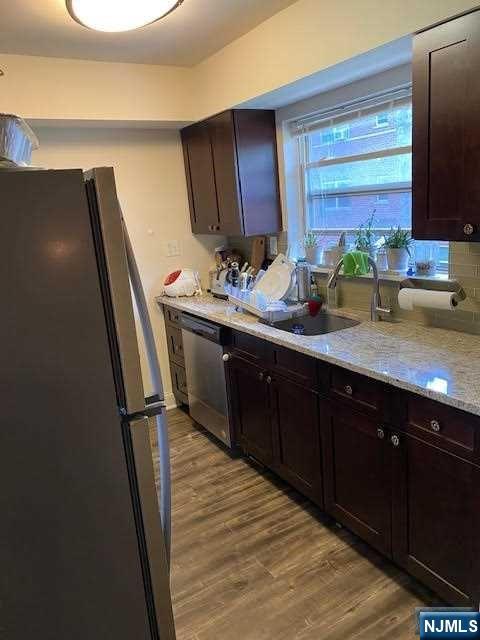 280-320 Oak Street 312C - Photo 2