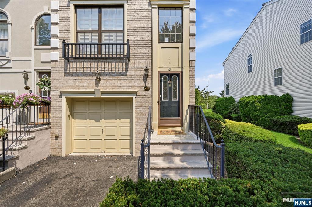 427 Hartford Drive 4028 - Photo 3