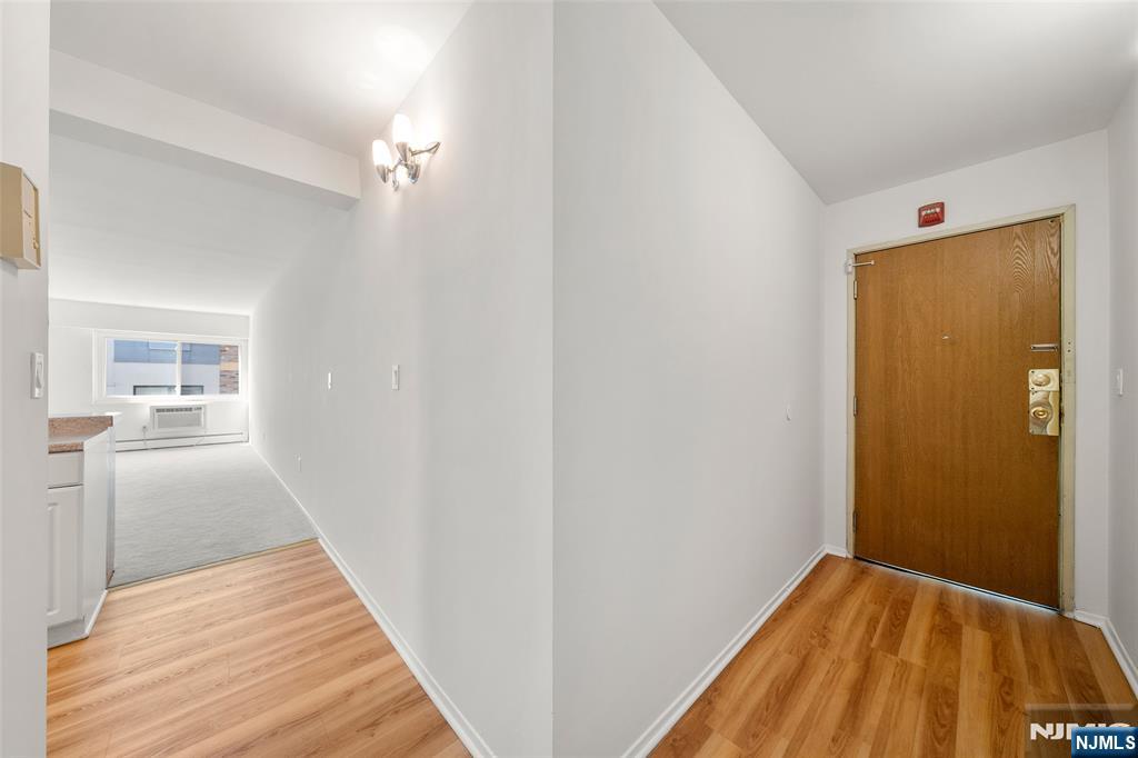 333 Grand Ave #2N, Palisades Park, NJ 07650