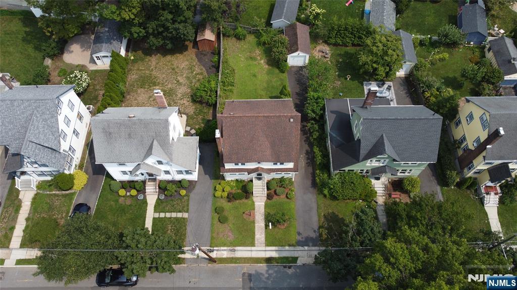 352 Demarest Avenue - Photo 4