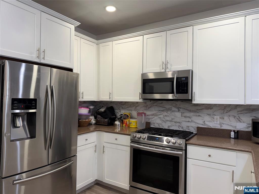 1103 Hamiltion - Photo 2