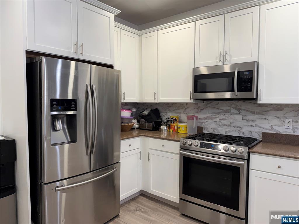 1103 Hamiltion - Photo 3