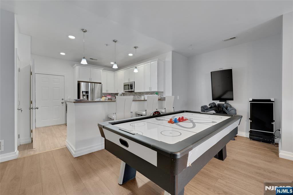 1103 Hamiltion - Photo 4