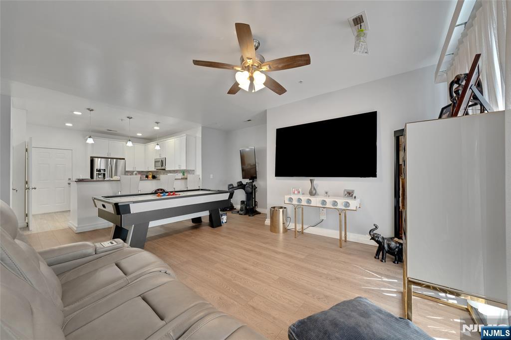 1103 Hamiltion - Photo 5