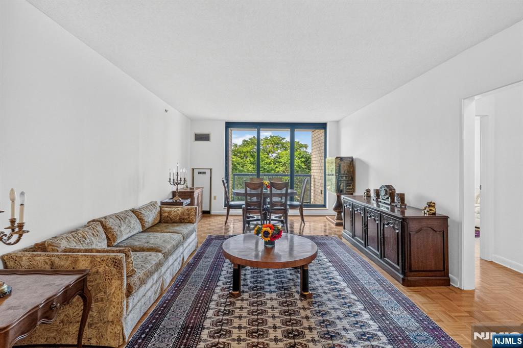900 Palisade Avenue 3D - Photo 4