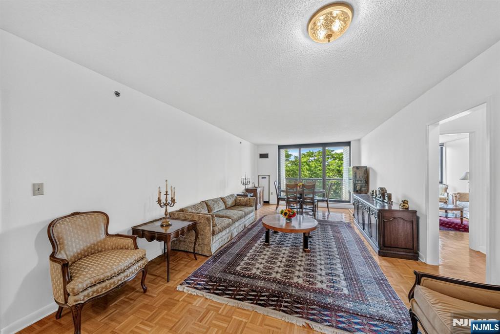 900 Palisade Avenue 3D - Photo 5