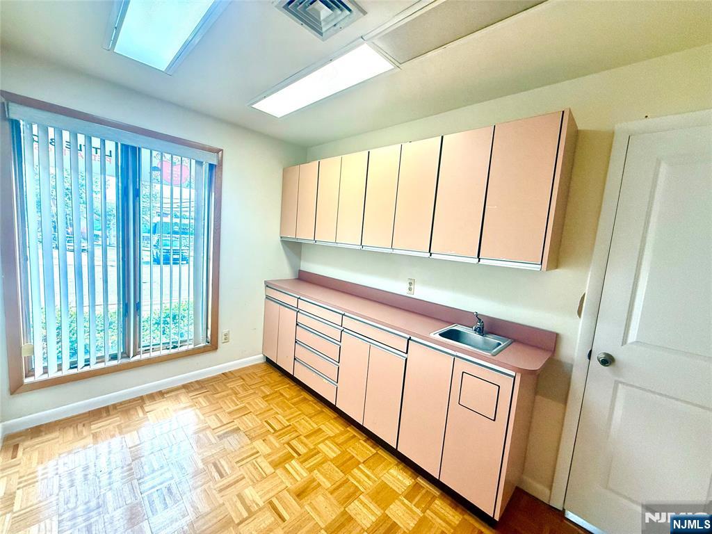 521 Van Houten Avenue 1st floor - Photo 5
